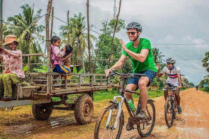 Siem Reap Countryside Guided Tour by Bike and E-Bike Private Tour
