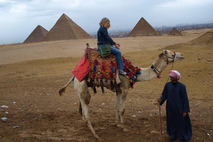 Private Tour Pyramids of Giza and Sphinx from Giza