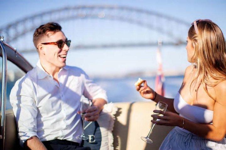 Private 2 Hour Highlights Cruise of Sydney Harbour - Up to 6