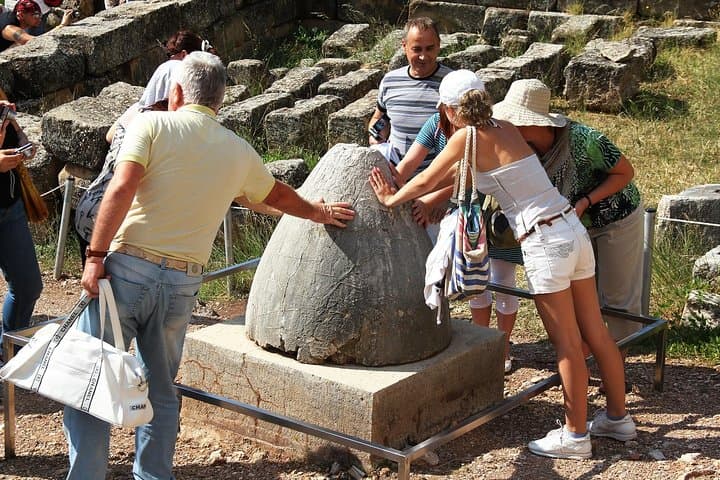Historical Delphi One Day Tour with Arachova Stop & Expert Guide