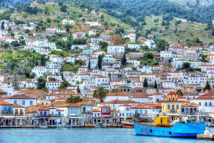 Hydra Private Day Trip by Ferry from Athens with Transfers