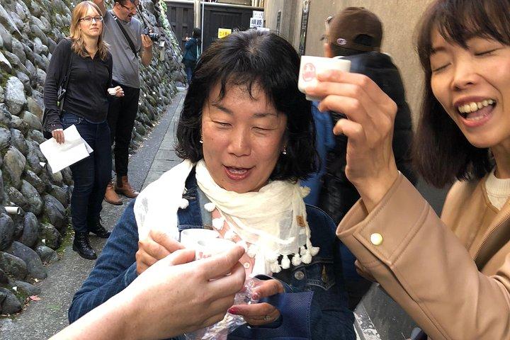 Private Tour: Tokyo's Oldest Sake Brewery and Riverside Walk