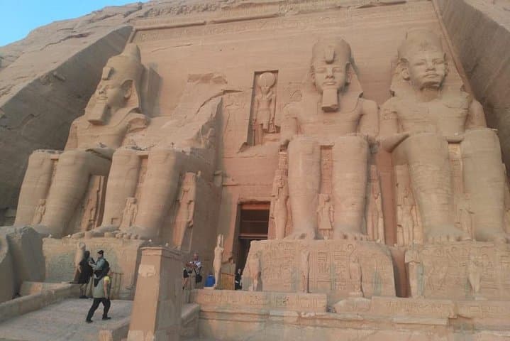 2 Nights Tours Luxor, Aswan, Hot Air Balloon & Abu Simbel by Plane from Cairo