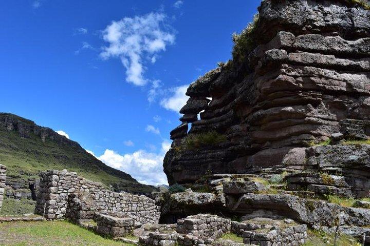 Private Full Day Tour To Waqrapukara