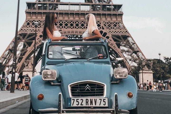 Vintage 2CV Adventure: 1 Hour 30 min Paris Secrets Tour