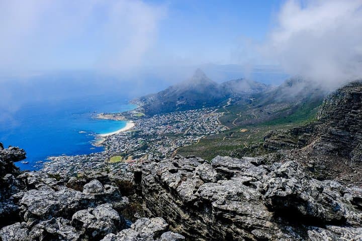 Tranquility Cracks Private Hike on Table Mountain's 12 Apostles