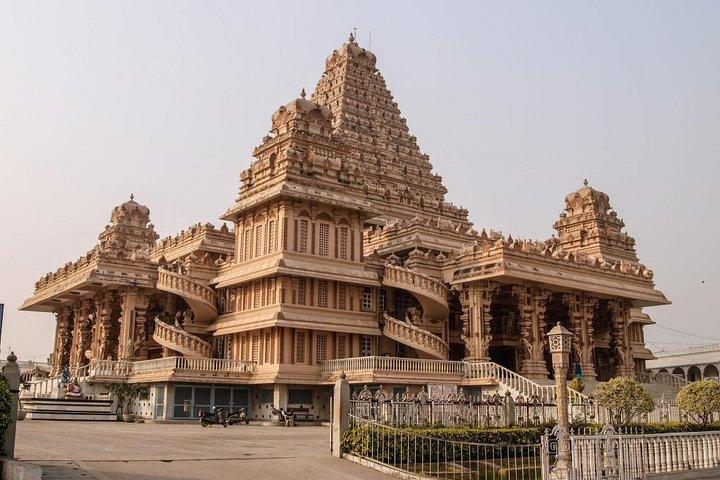Private Walking Tour: South Delhi Heritage including Qutub Minar and Mehrauli Archaeological Park