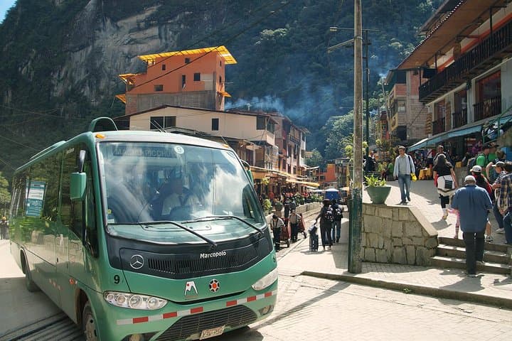 Bus to the entrance of Machu Picchu