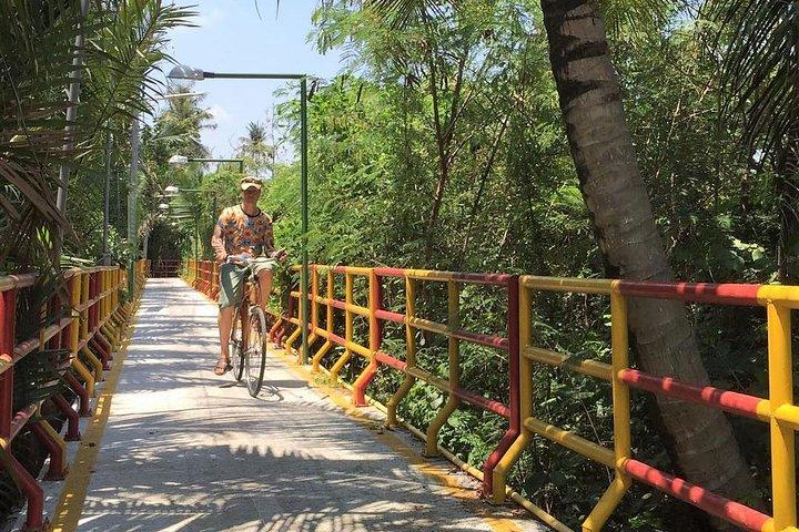 Family Bicycle Tour in the Green Oasis of Bangkok on Bamboo bikes