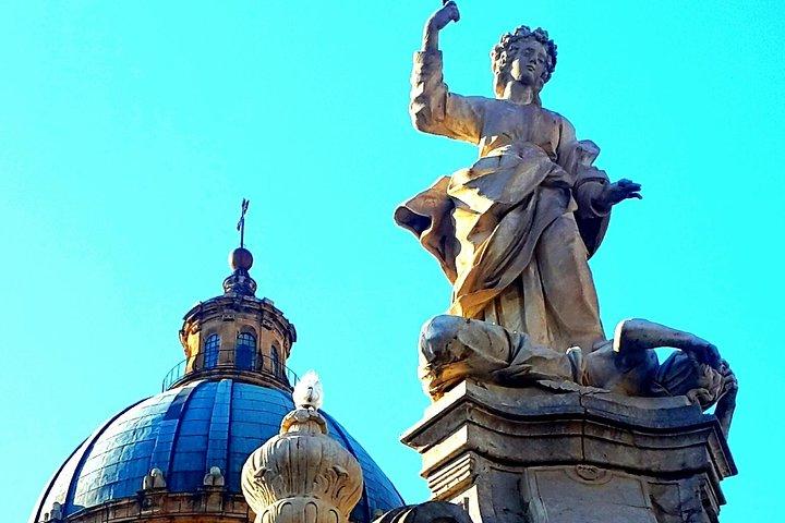 A walk among the monuments and markets of Palermo
