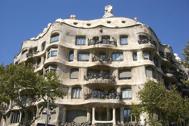 Taxi Transport from Barcelona airport to hotel