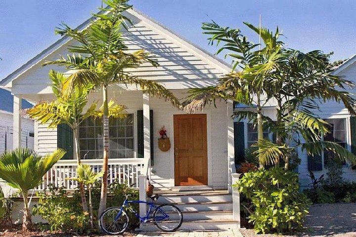 MIAMI: Key West Day Trip with Dolphin Spotting or Snorkel Boat