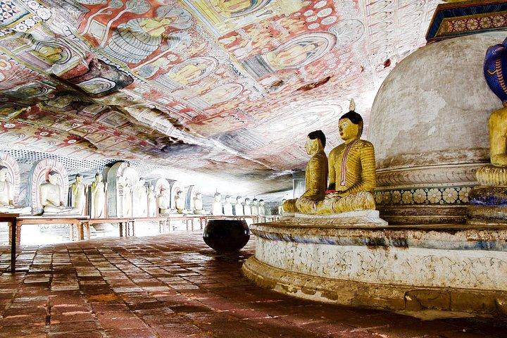 3 Days Heritage & Cultural Triangle Tour from Colombo / Negambo or Kandy