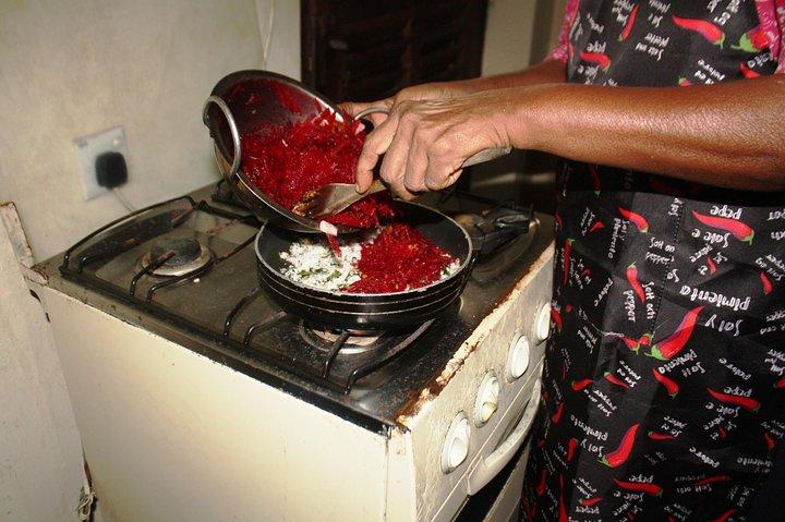 Market Tour and Sri Lankan Cooking Class inside Galle Fort