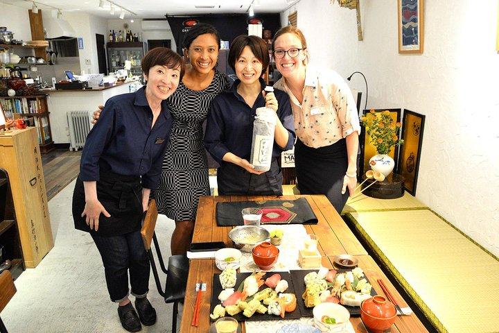 Tokyo Fish Market Tour & Sushi Making near Adachi with Masahito