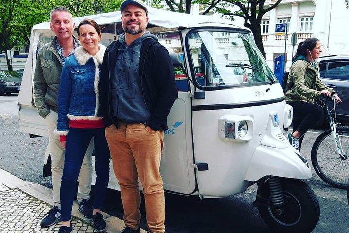 Private Tuk-Tuk: Certified Guide & Inn Pickup
