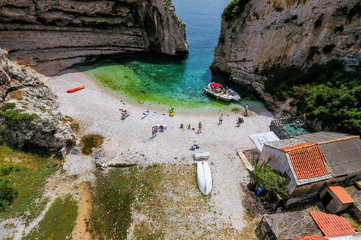 Luxury Blue Cave, Hvar and Vis Boat Tour from Split and Brac