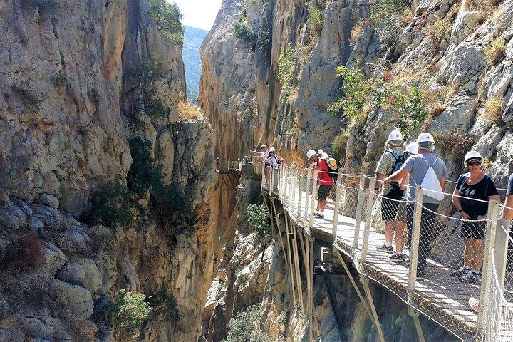 Caminito del Rey: Guided Hiking Tour with Ticket and Helmet