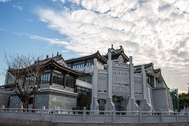 Guangzhou Walking Tour To Explore The Old Xiguan Area