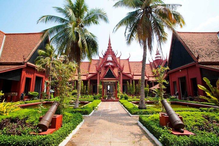 Tours in Phnom Penh and Mekong River Cruise