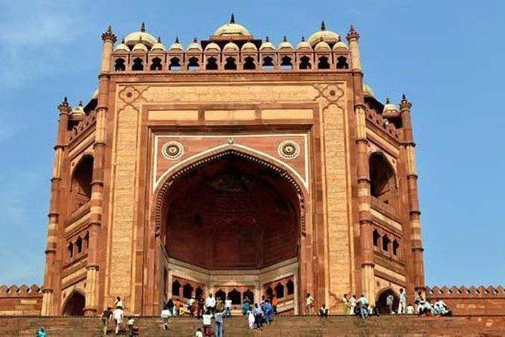 Full Day Bharatpur Bird Sanctuary with Fatehpur Sikri