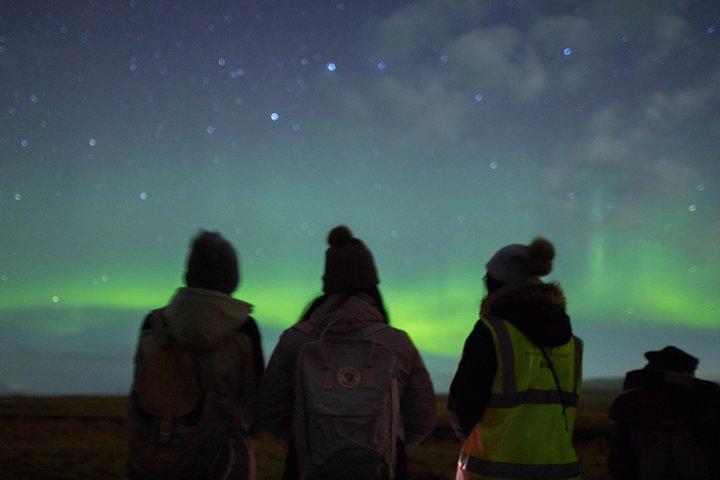 Northern Lights Guided Tour with Pickup Option from Reykjavik