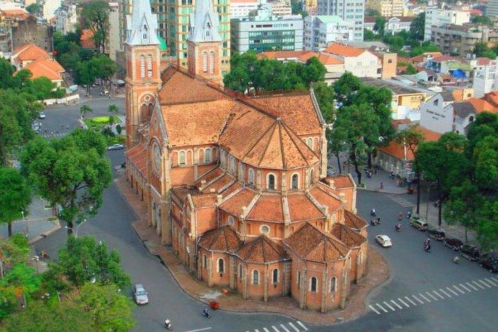Saigon Then & Now: A Bygone Cyclo Adventure