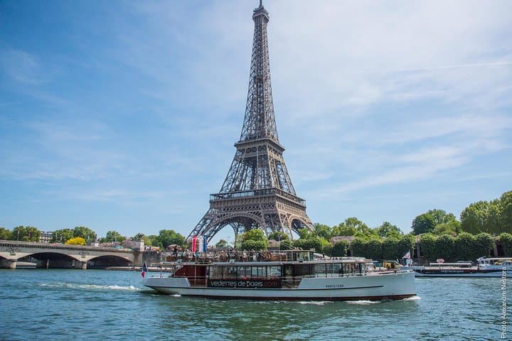 Paris Seine River Champagne Tasting Cruise by Ô Chateau
