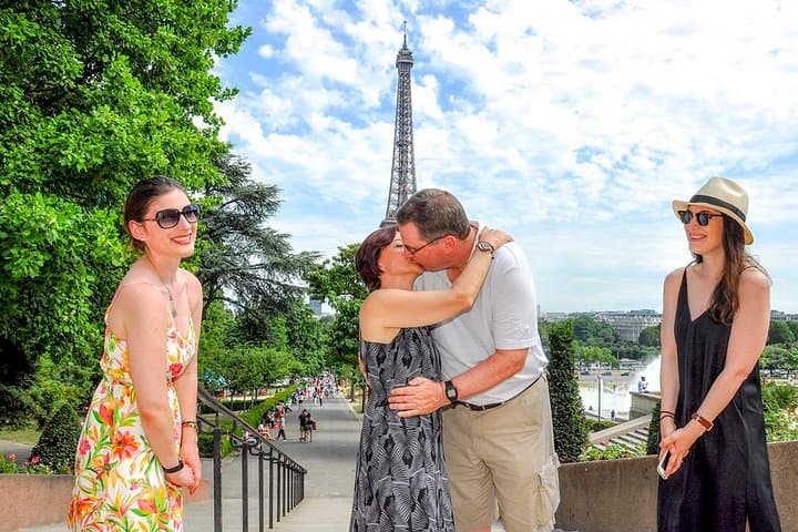 Paris Engagement Proposal Private Walking Tour with Professional Photographer