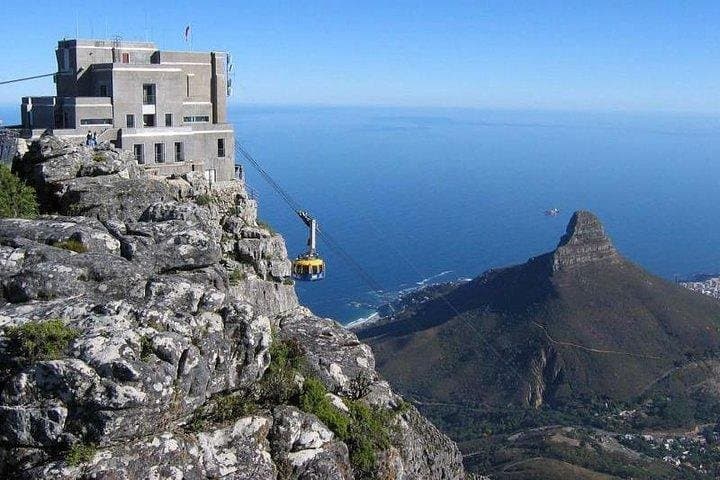 Cape Town Private, Tour Robben Island Gateaway & Table Mountain Car