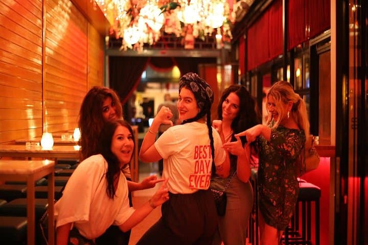 Athens Moonlight Waling Tour with Drinks and Meze Dishes