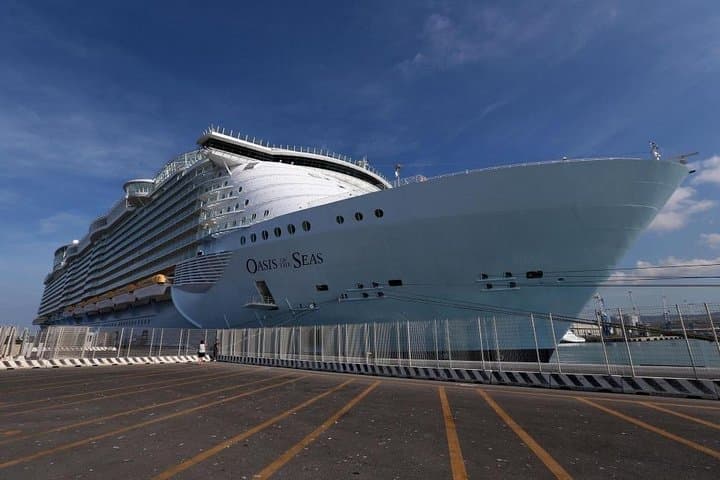 Rome to Civitavecchia port - Private Transfer