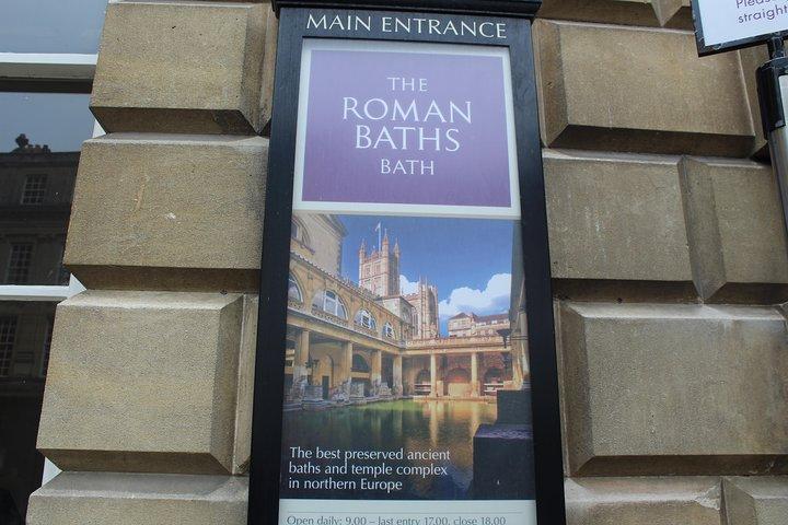 One Way or Round Trip Private Transfer: Heathrow Airport to Bath