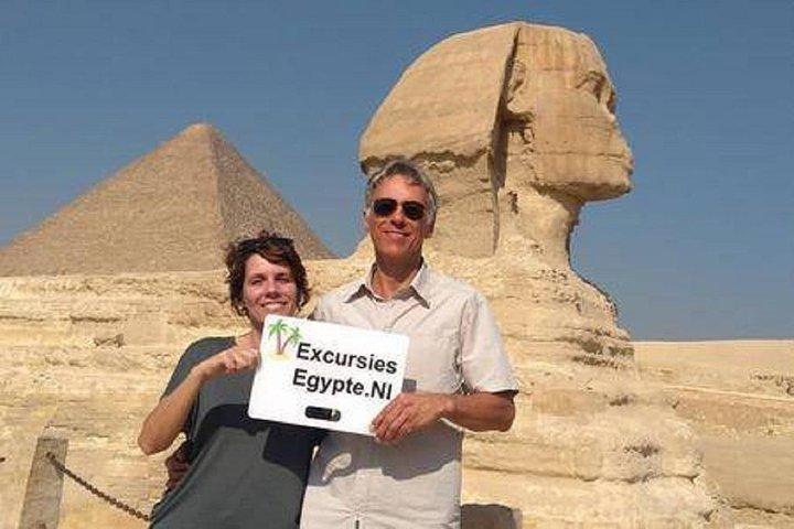 Half-Day Cairo Sightseeing Tour to Pyramids of Giza & Sphinx