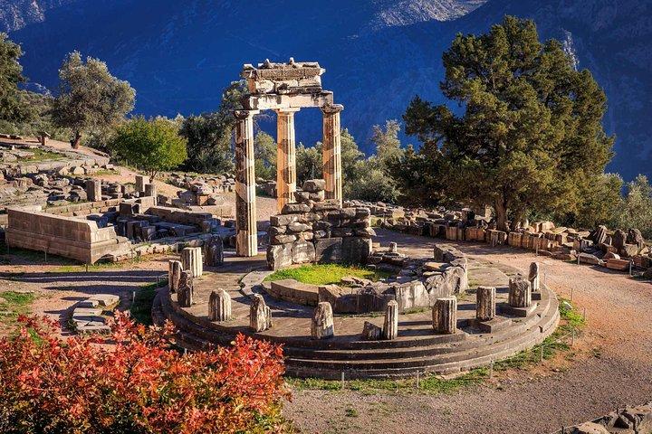 Delphi & Meteora 2 Day Private Tour With 4* Hotel Included
