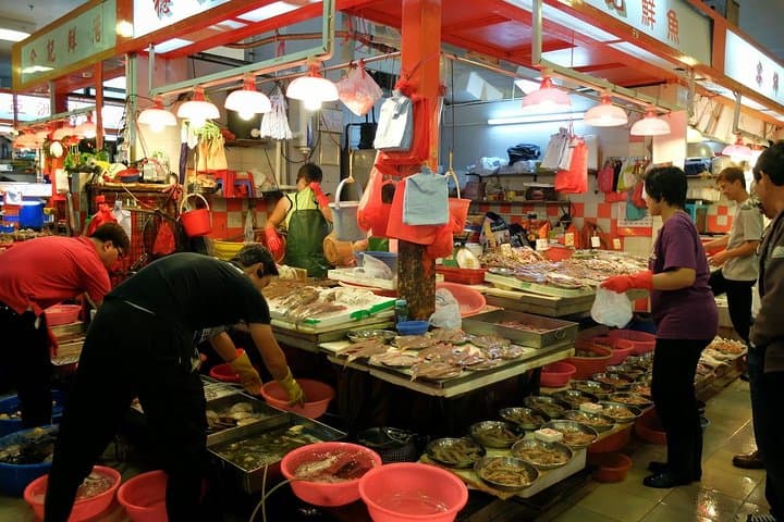 Eat Bike Love - Private bike tour in Hong Kong New Territory
