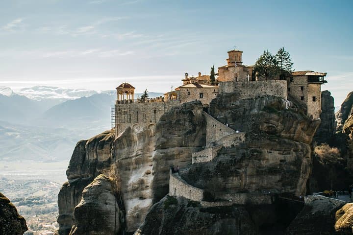 2-Day Tour to Delphi & Meteora with Guide and Tickets From Athens