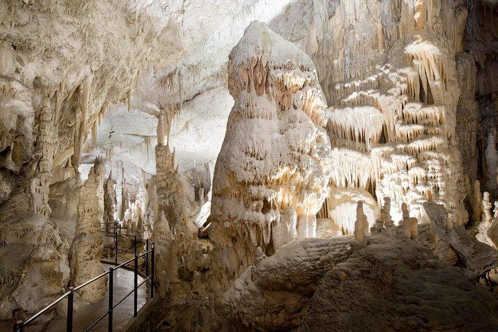 Ljubljana, Postojna Cave and Predjama Castle Day Tour from Zagreb