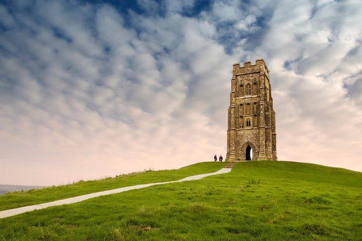 Small-Group Day Trip to Stonehenge, Glastonbury, and Avebury from London