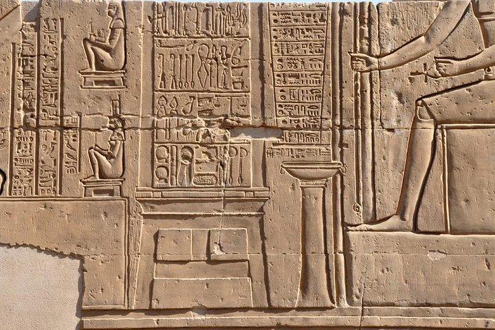 Luxor Day Trip to Edfu and Kom Ombo Temples by Car