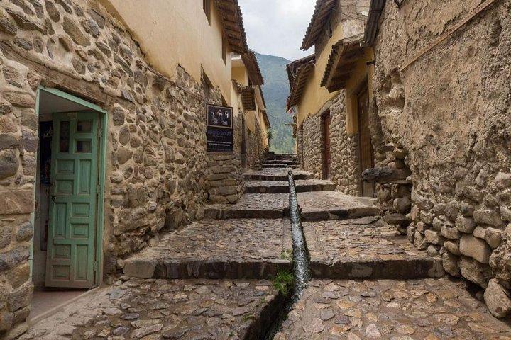 Sacred Valley: Chinchero, Maras, Moray, Ollantaytambo Private or Small-Group
