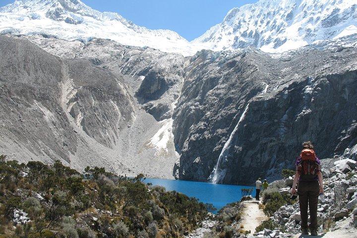 Full-Day Hike to Lake 69 in the Cordillera Blanca from Huaraz, Peru