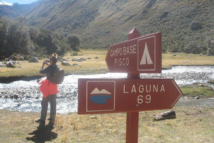 Full-Day Hike to Lake 69 in the Cordillera Blanca from Huaraz, Peru