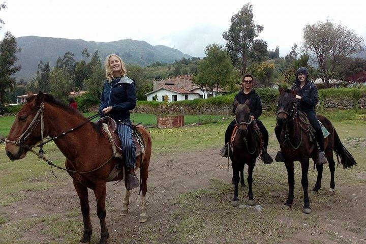 HORSE RIDING - Panoramic Mountain View in Private - CORDILLERA BLANCA