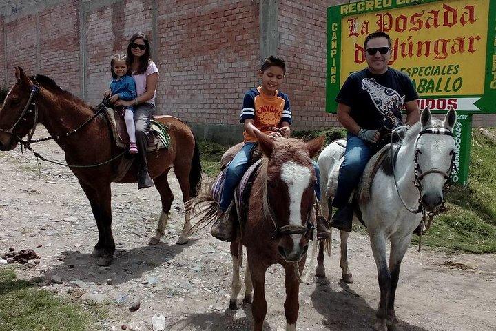 HORSE RIDING - Panoramic Mountain View in Private - CORDILLERA BLANCA