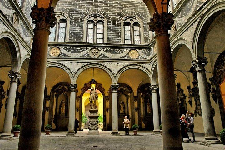 The Medici Family: Lorenzo The Magnificient and the TV movie