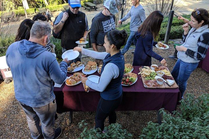 Sonoma Valley Pedal Assist Bike Tour with Lunch