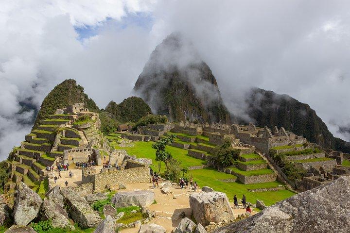 Private guide in Machu Picchu from Aguas Calientes