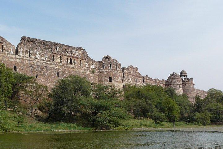 Delhi Old Fort & Humayun Tomb with lunch