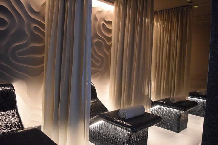 Versace Sleep Treatment with Gold Cappuccino Experience